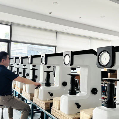 อุปกรณ์การทดสอบความแข็งของ Rockwell คู่มือ Rockwell C Rockwell B Hardness Tester